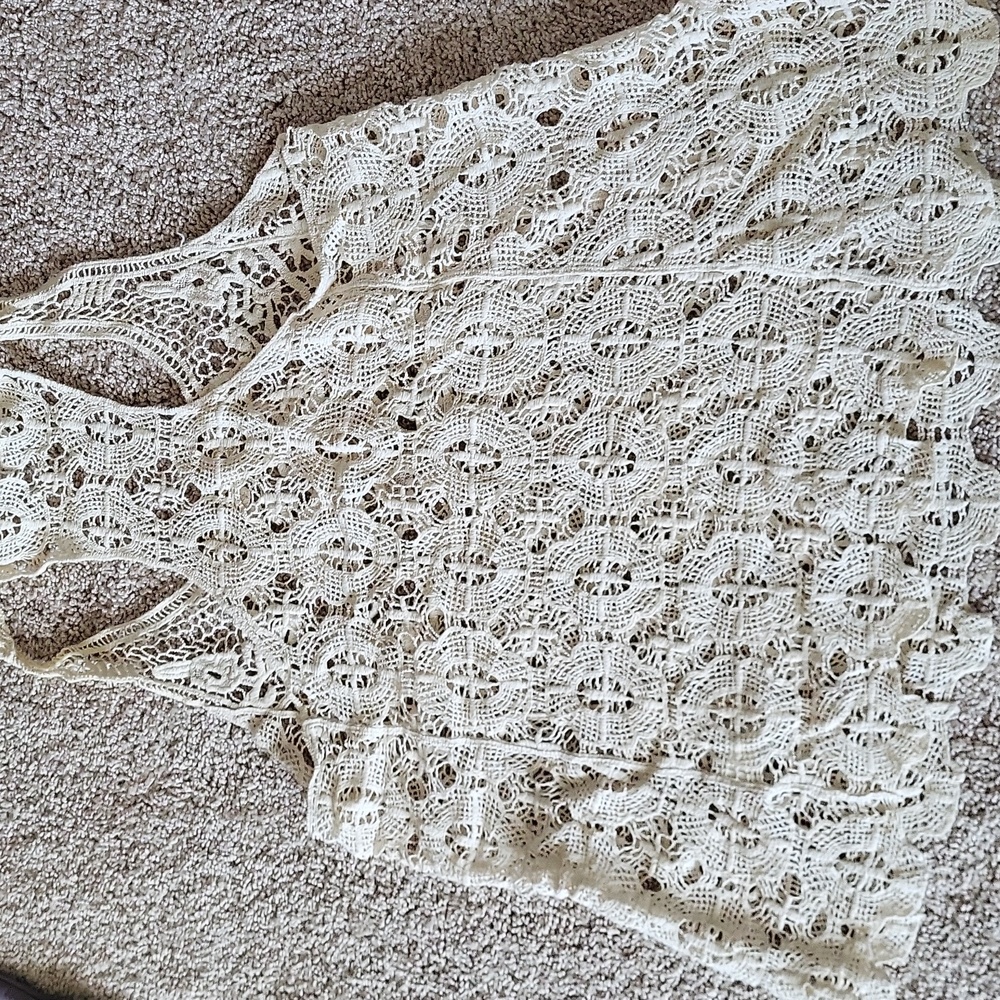 Cream Crochet Tank - Picture 5 of 5